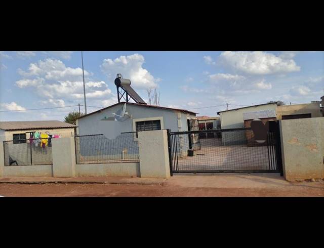 2 BEDROOM HOUSE FOR SALE IN SOSHANGUVE SOUTH